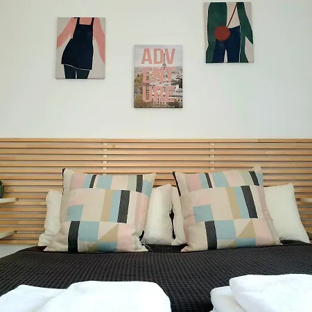 Sherryflat Neira - Parking Апартаменти