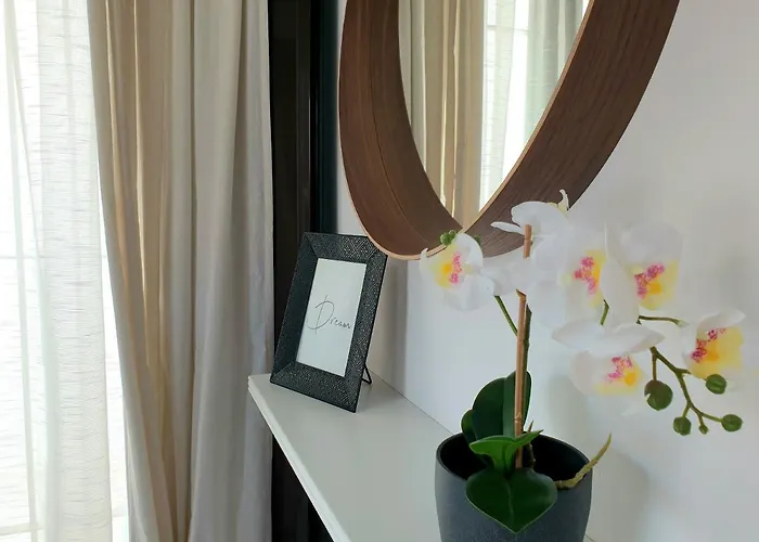 Апартаменты Sherryflat Neira - Parking